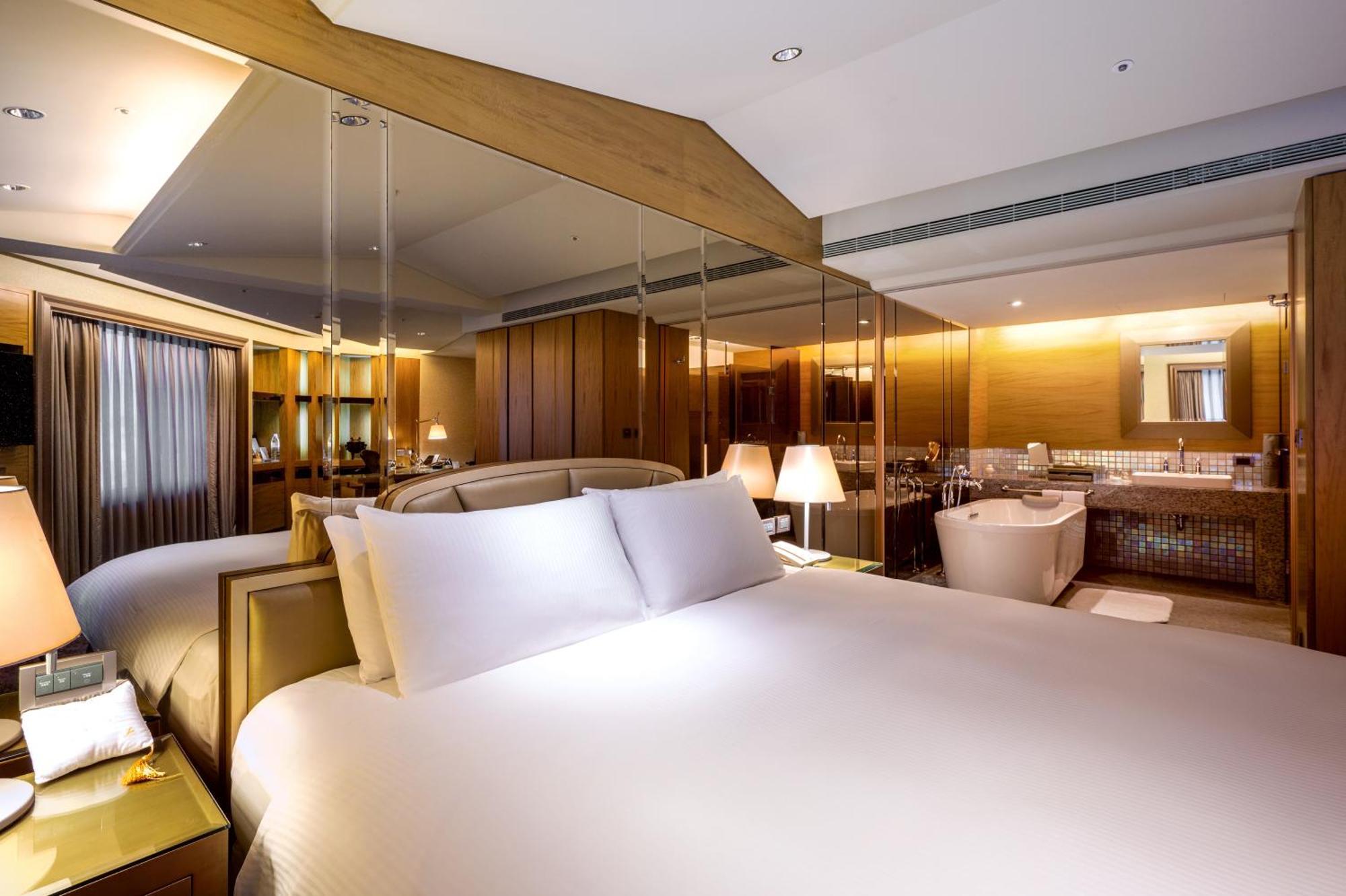 The Landis Taipei Hotel Exterior photo The Mira Suite