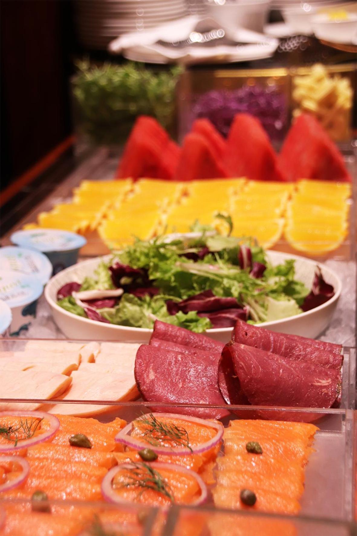 The Landis Taipei Hotel Exterior photo A salad with watermelon