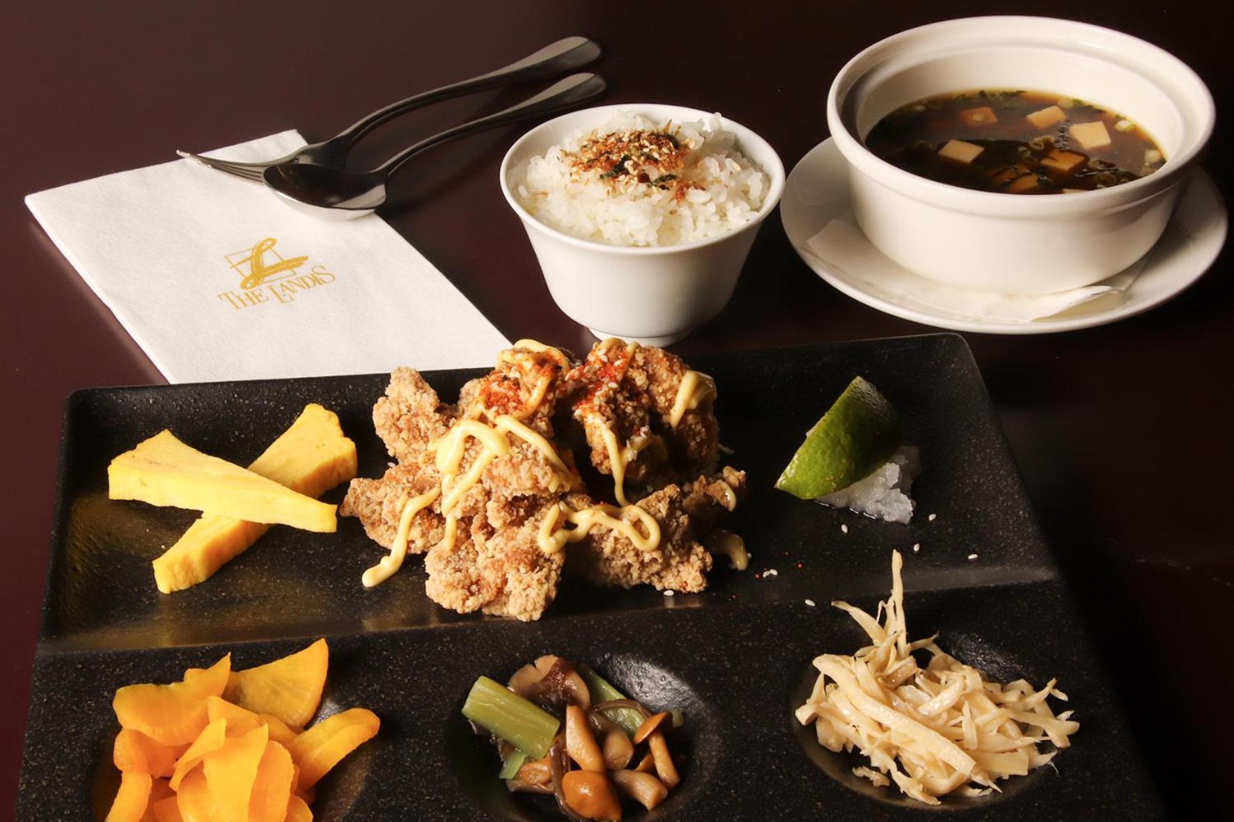 The Landis Taipei Hotel Exterior photo A set of Thai food